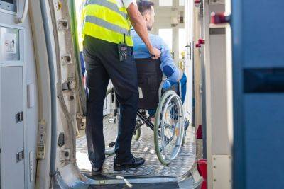 DOT proposes sweeping rules for how airlines handle passengers' wheelchairs - thepointsguy.com