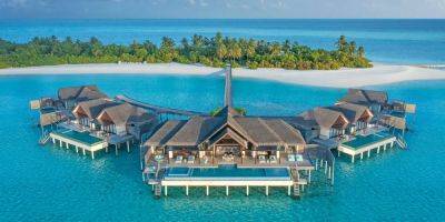 The most beautiful overwater villas you can stay in around the world - insider.com - Usa