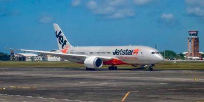 'Passenger from hell' forced an emergency landing on a flight to Bali by yelling, banging on the cockpit door, and knocking a man's glasses off - insider.com - Australia - Indonesia - city Melbourne