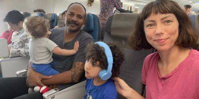 I took one of the world's longest flights with 2 toddlers. Here's what got me through it. - insider.com - Los Angeles - Australia - Singapore - city Singapore - Cambodia