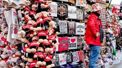 10 Best London Souvenirs To Bring Home - forbes.com - Britain