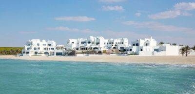 Now open, Anantara Santorini Abu Dhabi Retreat welcomes guests to tranquil splendour on the Coast - traveldailynews.com - Morocco - Greece - Uae - city Abu Dhabi - city Santorini - city Dubai