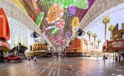 Local Strolls: 10K steps on the Vegas strip - lonelyplanet.com - New York - city Las Vegas - city New York