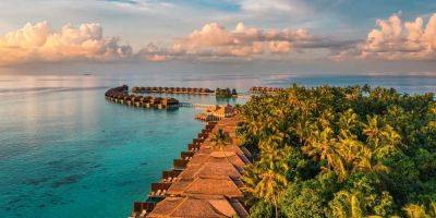 Overwater bungalows started as a bottom-tier accommodation. Today, they're a status symbol in the luxury travel world. - insider.com - Usa - state California - French Polynesia