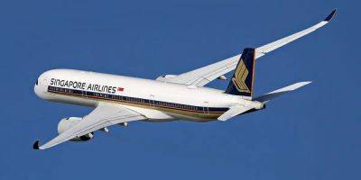 Singapore Airlines was ordered to pay a couple compensation for 'mental agony' after they complained their business-class seats didn't automatically recline - insider.com - Britain - Singapore - Qatar - India - city Hyderabad