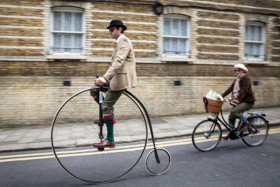 Why London Will Always Be London: The Annual, Eccentric, Edwardian “Tweed Run” - forbes.com - Britain - county Will