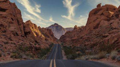 These 5 road trips from Las Vegas will take you far beyond casinos and glitz - lonelyplanet.com - Usa - county Park - city Las Vegas - city Downtown - city Sin - county Clark