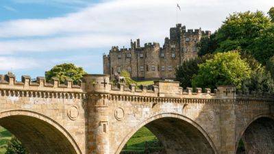 England’s Alnwick Castle Is A Must-Visit For Harry Potter Fans - forbes.com - Britain