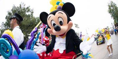 Actors who play Mickey Mouse and friends vote to unionize at Disneyland - insider.com - state California - city Anaheim, state California