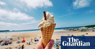Share a tip on an unsung UK seaside town – you could win a holiday voucher - theguardian.com - Britain