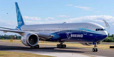 The folding wingtips on Boeing's massive new 777X are a first in commercial aviation. Here's why the plane needs them. - insider.com - Britain - city Dubai
