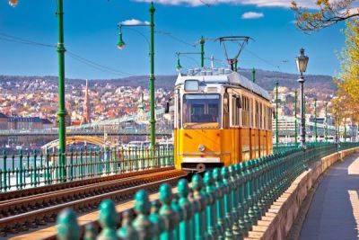 Top tips for getting around Budapest (on both sides of the river) - lonelyplanet.com - Hungary - city Budapest