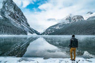 8 reasons to visit Banff and Lake Louise this winter - lonelyplanet.com - county Hot Spring - Japan - Canada - city Santa