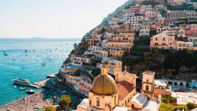 22 Best Things to Do in the Amalfi Coast, From Visiting Villages to Learning About Lemons - cntraveler.com - Italy - city Santa