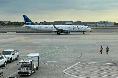 JetBlue cuts or halts 24 routes, pulls out of 7 cities — but doubles down on New England - thepointsguy.com