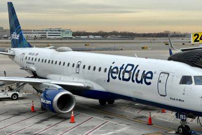 JetBlue to phase out its smallest jet next year — but delay delivery of 44 new aircraft - thepointsguy.com - New York