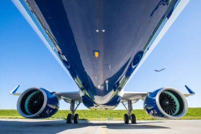 Delta Air Lines Flight Carrying Carolina Panthers Players Slides Off Runway at Charlotte Airport - travelpulse.com - Usa - state Massachusets - county Delta - county Douglas - Charlotte, county Douglas - city Charlotte, county Douglas