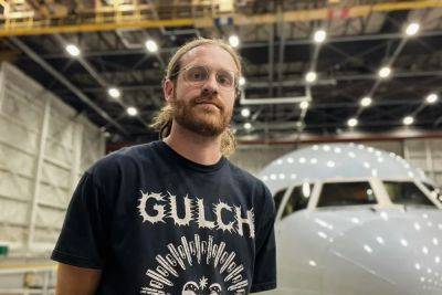 Meet the airplane mechanic who went viral for connecting aviation with ... 'The Lord of the Rings'? - thepointsguy.com