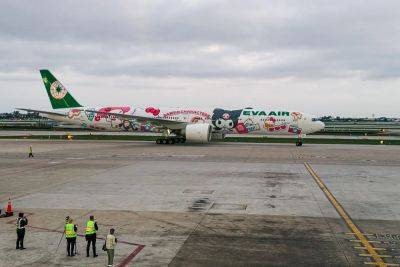 EVA Air's newest Hello Kitty plane launches service from Chicago - thepointsguy.com - Taiwan - city Chicago