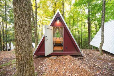 These Dreamy New A-Frame Glamping Cabins Are Just Two Hours From New York City - travelpulse.com - city New York