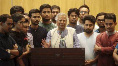 Nobel Laureate Muhammad Yunus becomes head of interim government in Bangladesh - euronews.com - city Paris - India - Bangladesh - city Dhaka