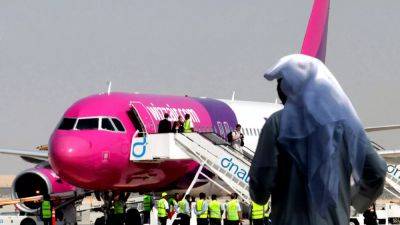 Would you ‘suffer the pain’ of a long-haul budget flight? Wizz Air hopes so with new Saudi service - euronews.com - Hungary - Ireland - Britain - Usa - city London - Saudi Arabia - city Abu Dhabi - city Milan - city Jeddah, Saudi Arabia