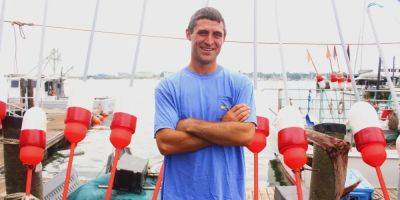 Meet Jacob Knowles, a 5th-generation Maine lobsterman who is sharing his unique career with legions of online fans - insider.com - New York - city Portland, state Maine - state Maine